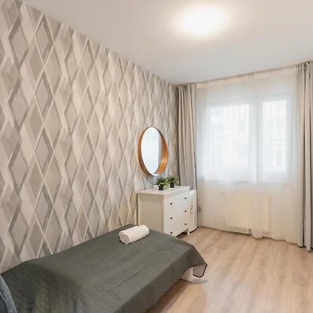 Delux Akácfa With 3 Bedroom Apartamento *