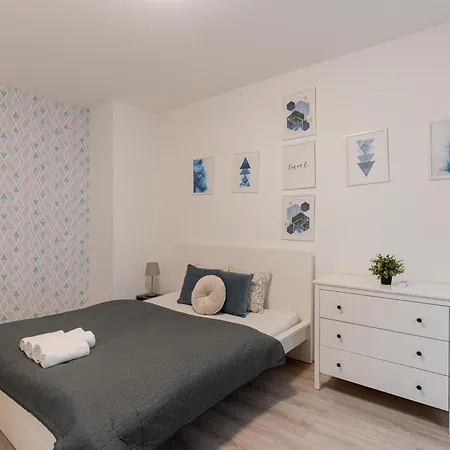 Delux Akácfa With 3 Bedroom *