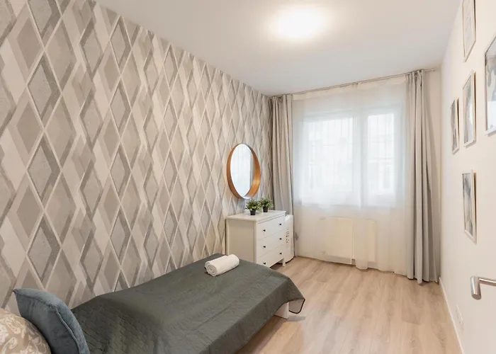 Delux Akácfa With 3 Bedroom Apartamento *